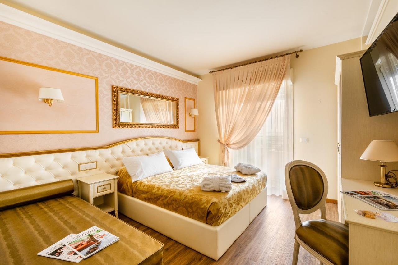 Hotel Mazzanti Milano Marittima Esterno foto