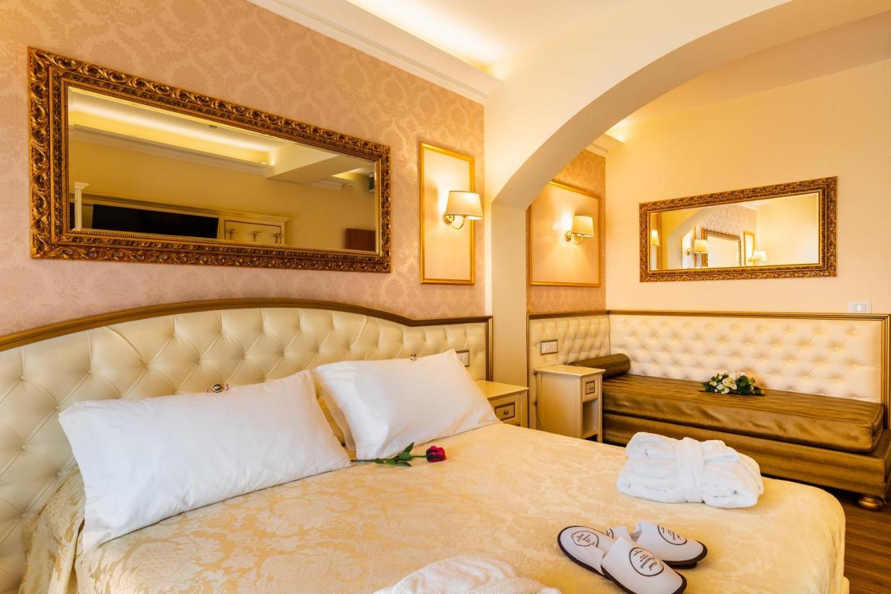 Hotel Mazzanti Milano Marittima Esterno foto