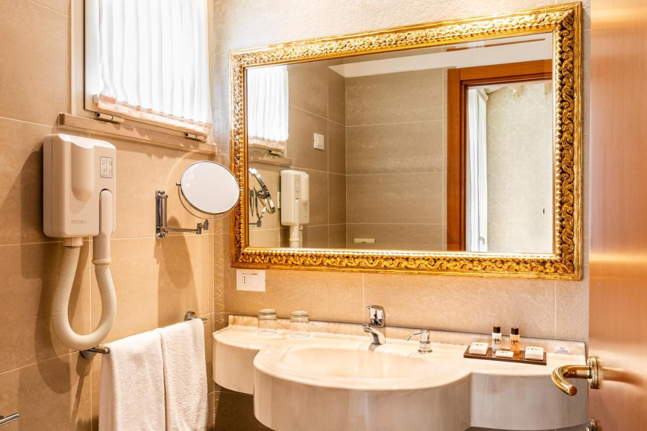Hotel Mazzanti Milano Marittima Esterno foto