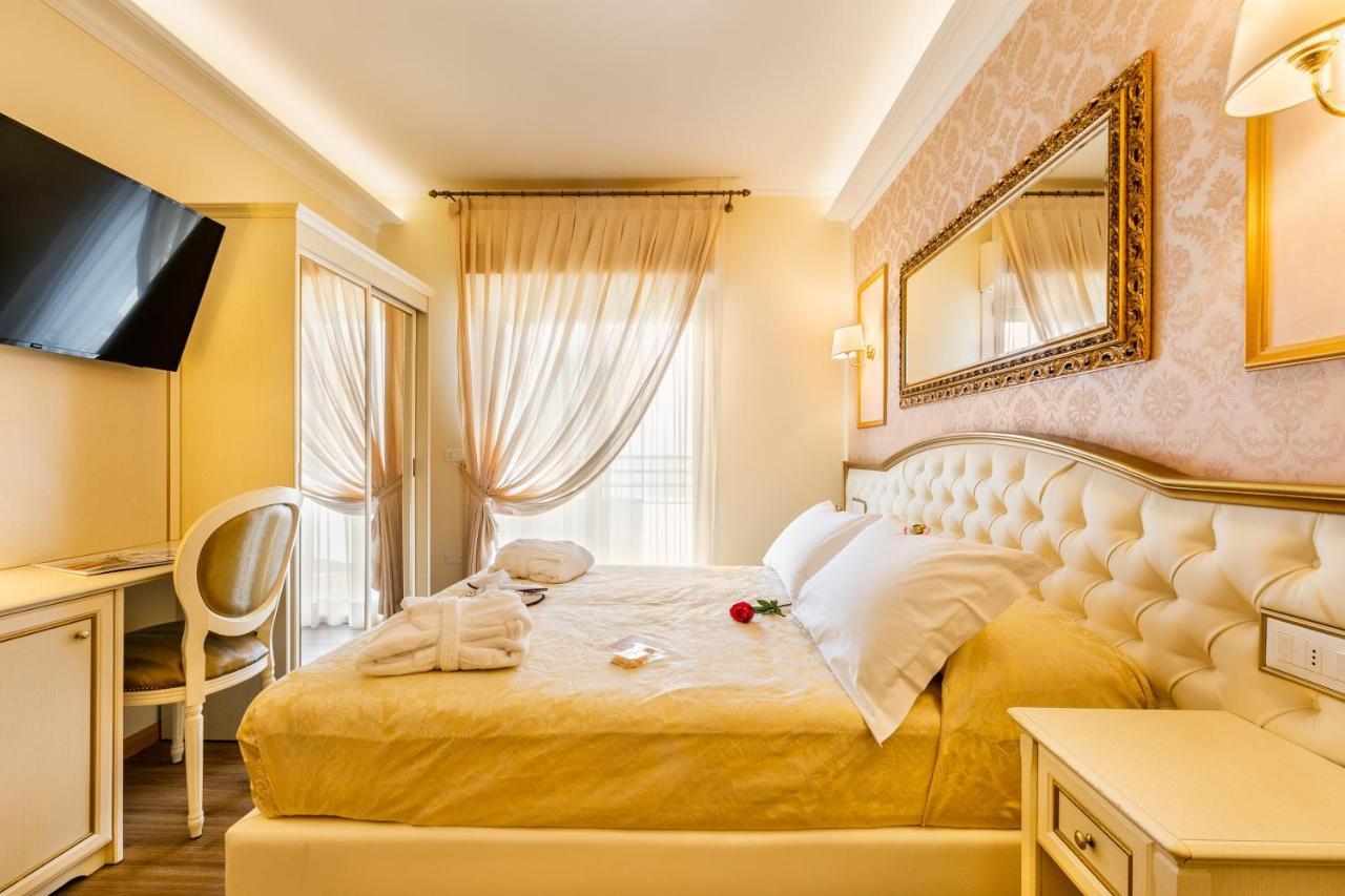 Hotel Mazzanti Milano Marittima Esterno foto