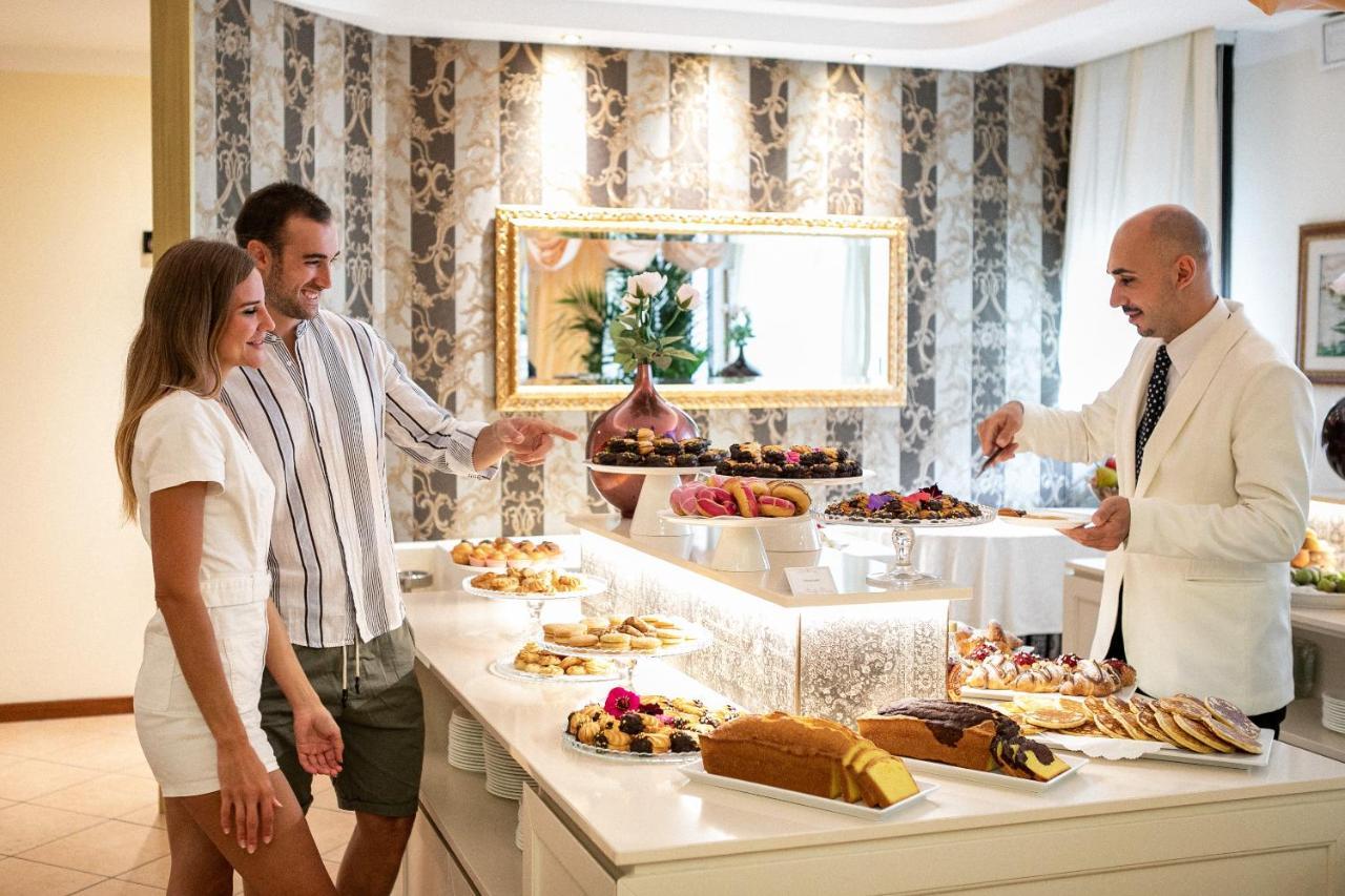Hotel Mazzanti Milano Marittima Esterno foto