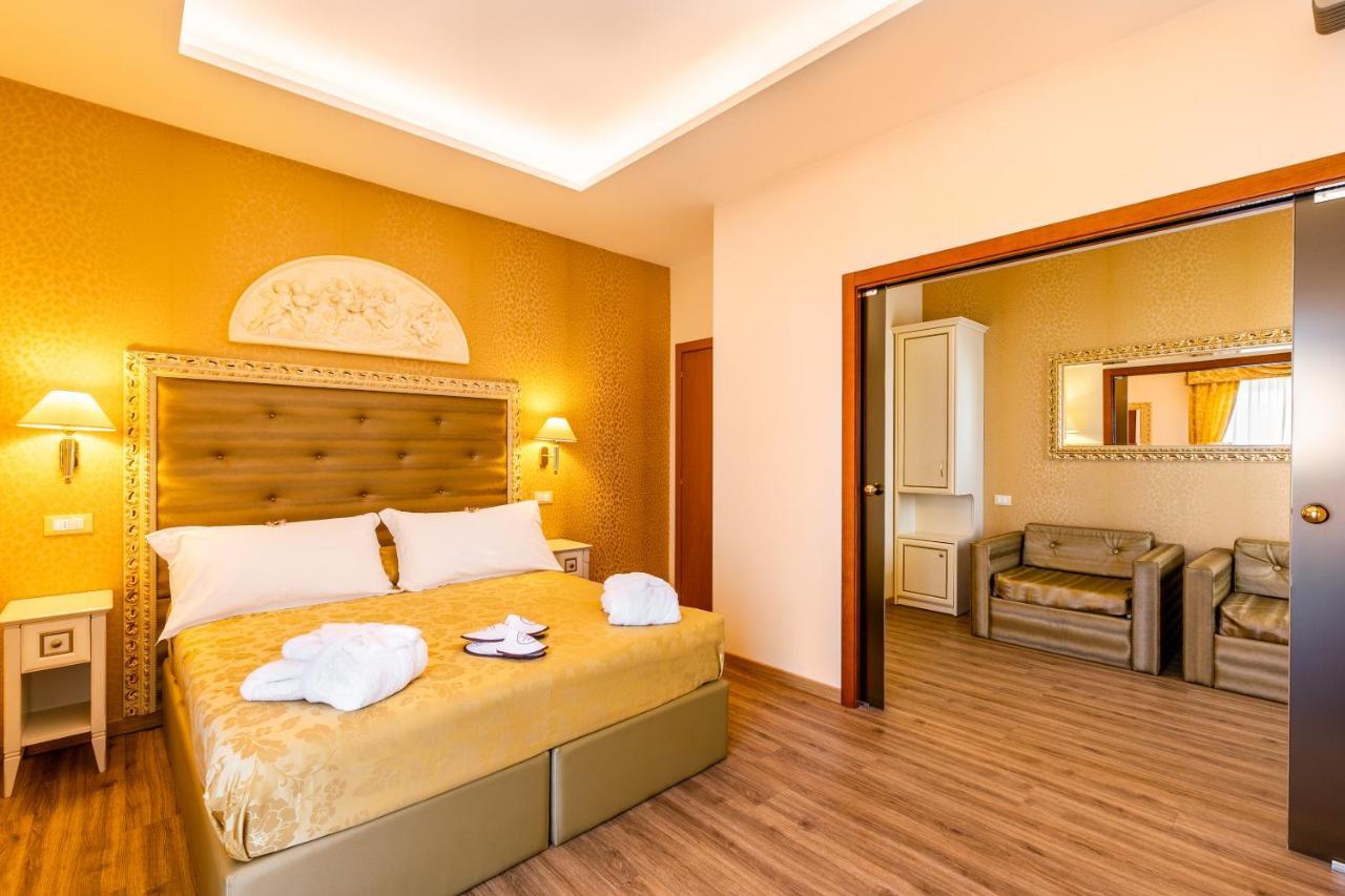 Hotel Mazzanti Milano Marittima Esterno foto