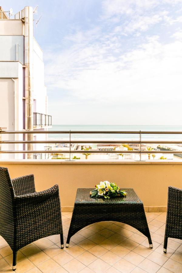 Hotel Mazzanti Milano Marittima Esterno foto